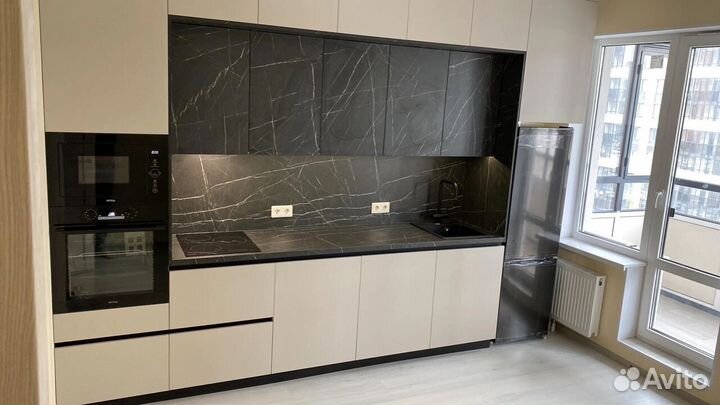 Кухня на заказ столешница в подарок