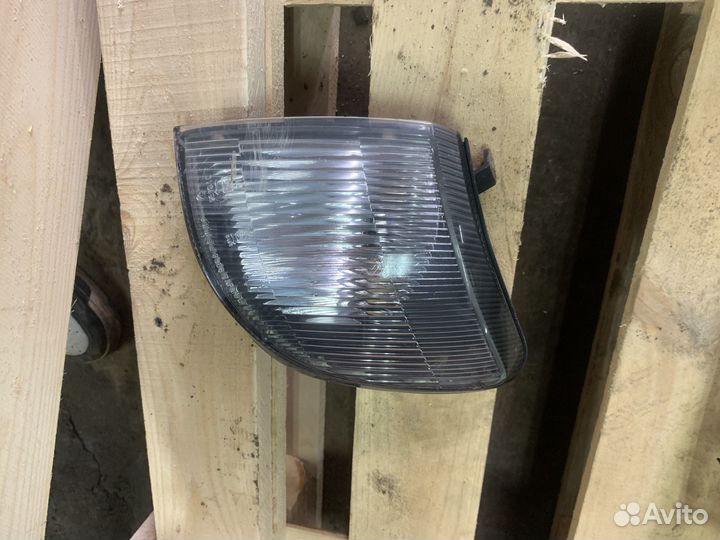 Поворотник левый forester sf5