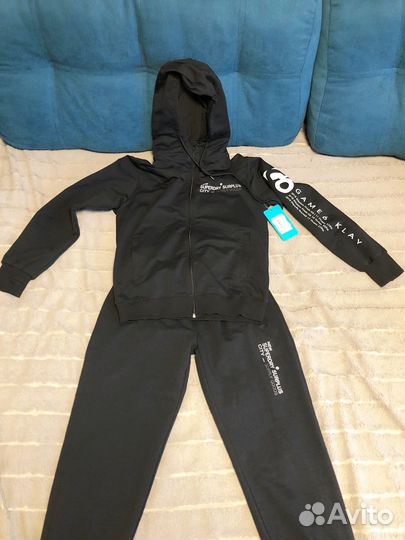 Спортивный костюм новый