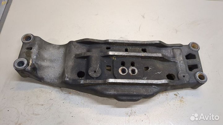 Кронштейн кпп Chrysler 300C 2011, 2014