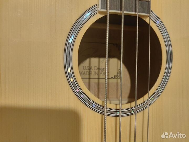Бас гитара электро акустическая 4 струнная