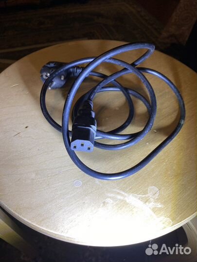 Сетевой кабель для компьютера