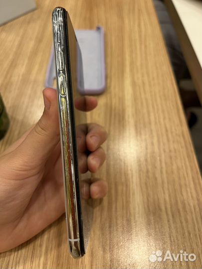 Телефон iPhone XS