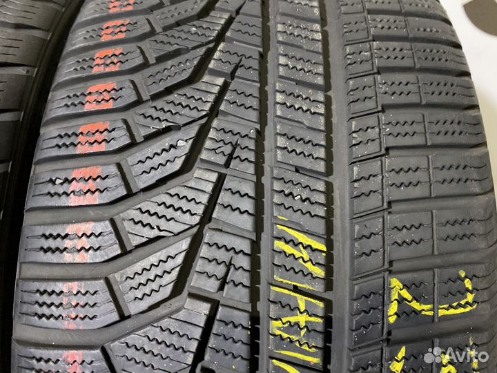 Hankook Winter I'Cept Evo2 W320 235/35 R19