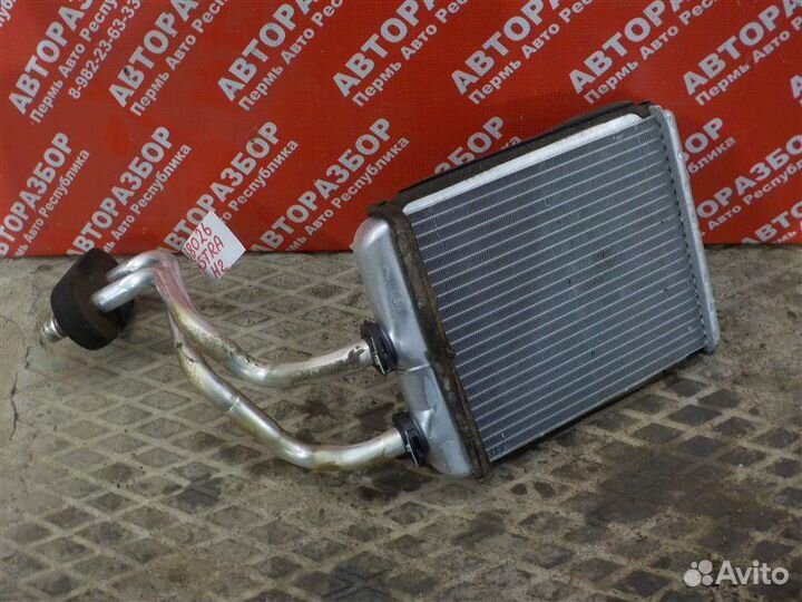 Радиатор печки Opel Astra-H седан Z18XER 2008