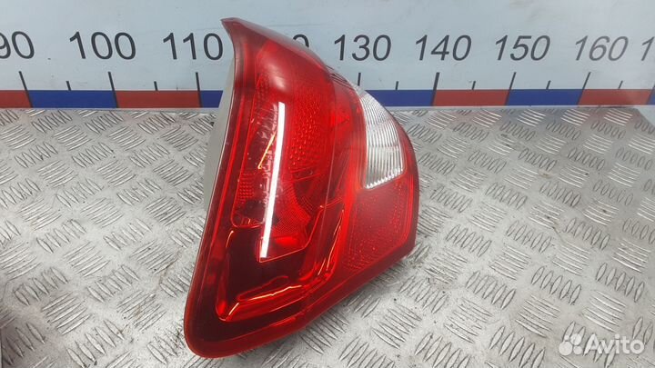 Фонарь Jeep Grand Cherokee WK (2004-2010)