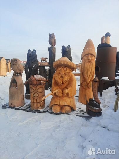 Фигура из дерева 