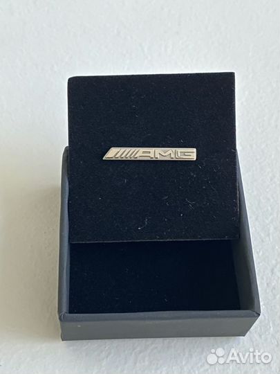 Значок Mercedes B66956330