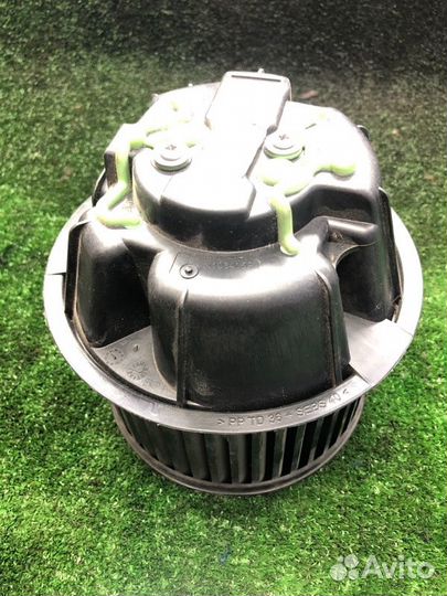Мотор печки (Вентилятор отопитель) Renault Duster
