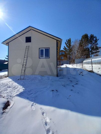 Дом 54 м² на участке 5 сот.