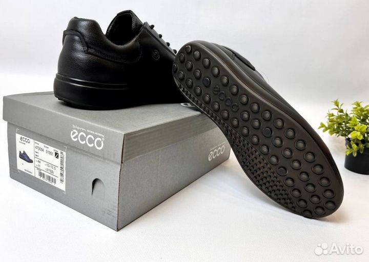 Кроссовки Ecco легкие