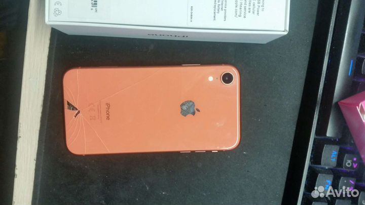 iPhone xr 64gb coral