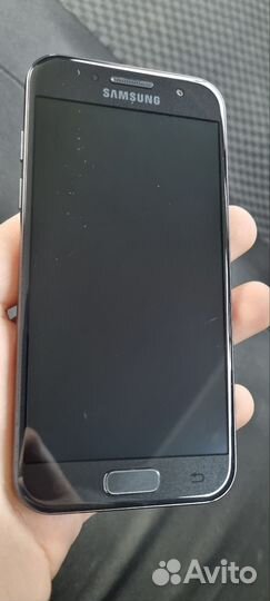 Samsung Galaxy A3 (2017) SM-A320F/DS, 2/16 ГБ