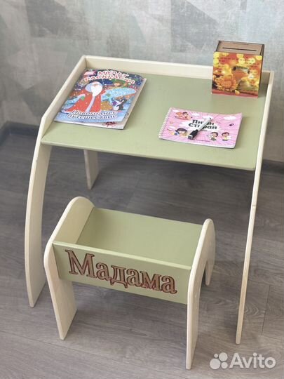 Детский стол и стул