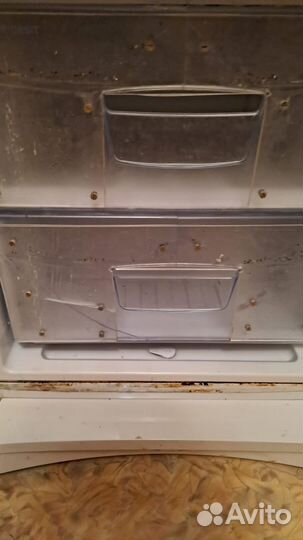 Холодильник Indesit на запчасти