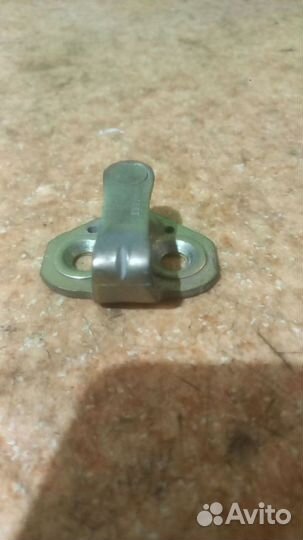 Петля замка двери Ford Focus I 2004