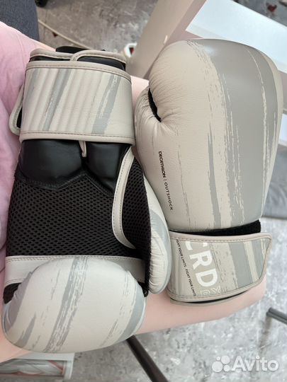 Боксерские перчатки 12 oz