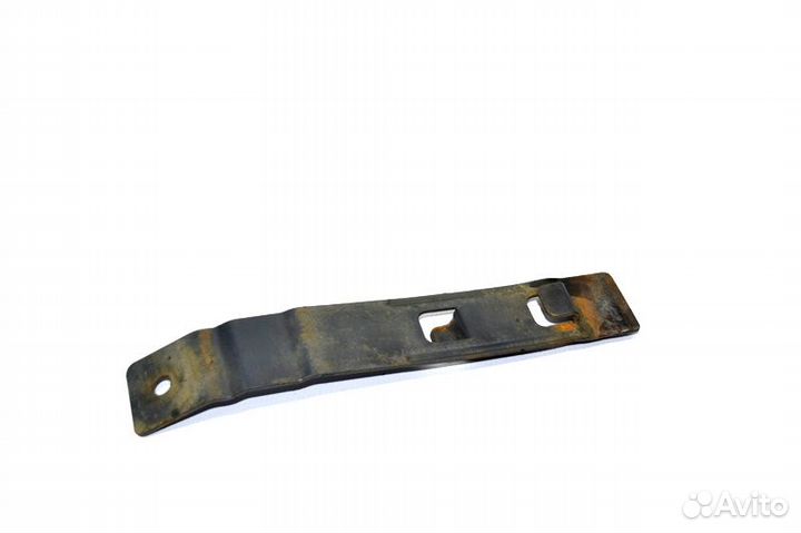 Зажим крыла, ведущий мост scania G-series (01.04)