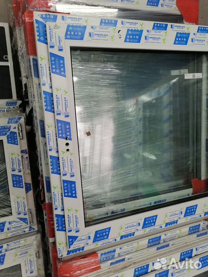 Готовые пластиковые окна 90х90