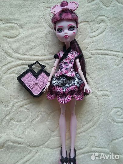 Кукла Монстер Хай Дракулаура