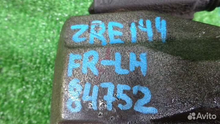 Суппорт передний левый Toyota Corolla Fielder