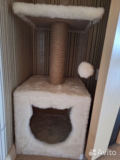 Домик для кошки с когтеточкой бу