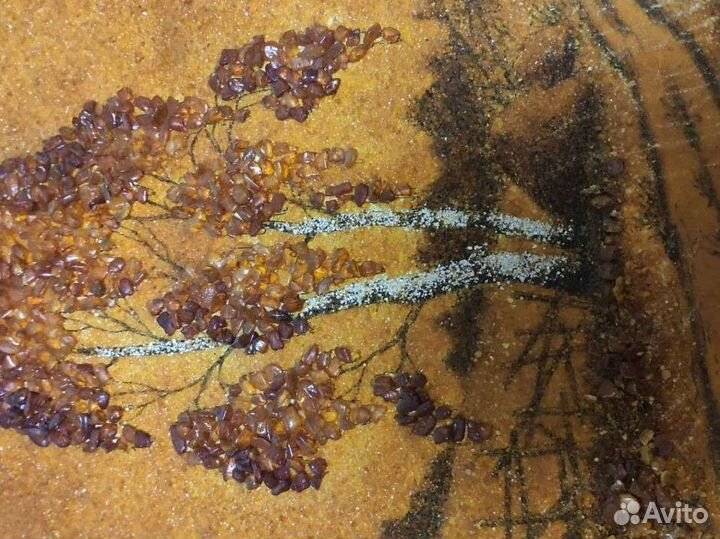 Картина из янтаря