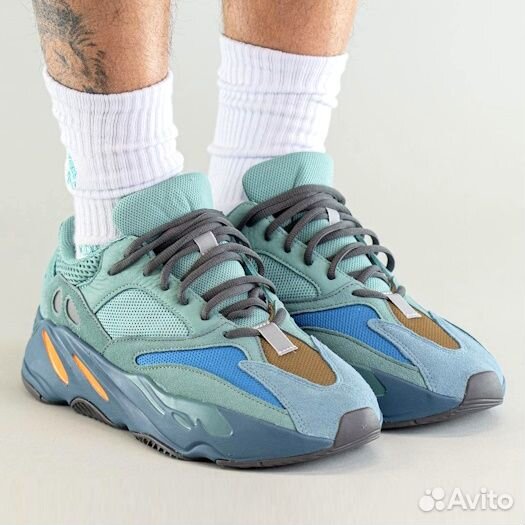 Кроссовки Adidas Yeezy Boost 700 оригинал GZ2002