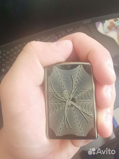 Бензиновая зажигалка zippo - оригинал