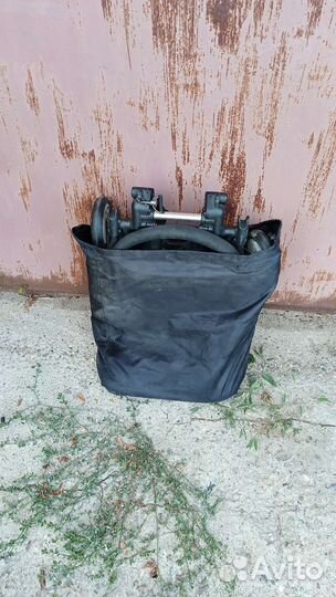 Прогулочная коляска yoya