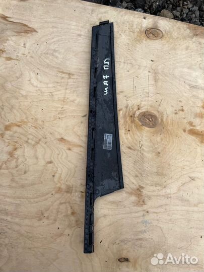 Шкода octavia a7 накладка стойки двери правая