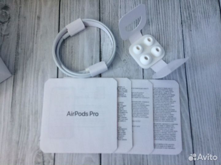 Наушники AirPods Pro новые