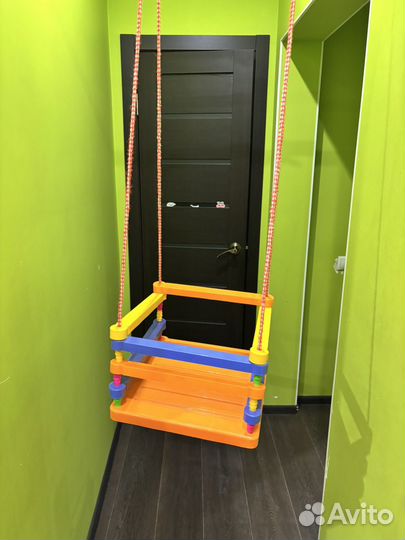 Детская качель подвесная