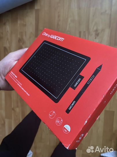 One by Wacom 2 Small
