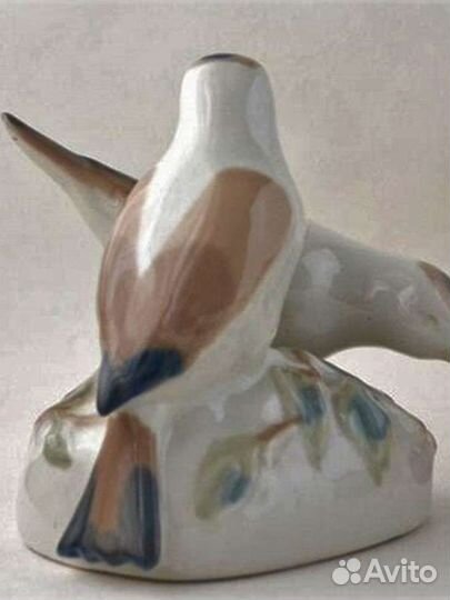 Фарфоровые статуэтка Две птички