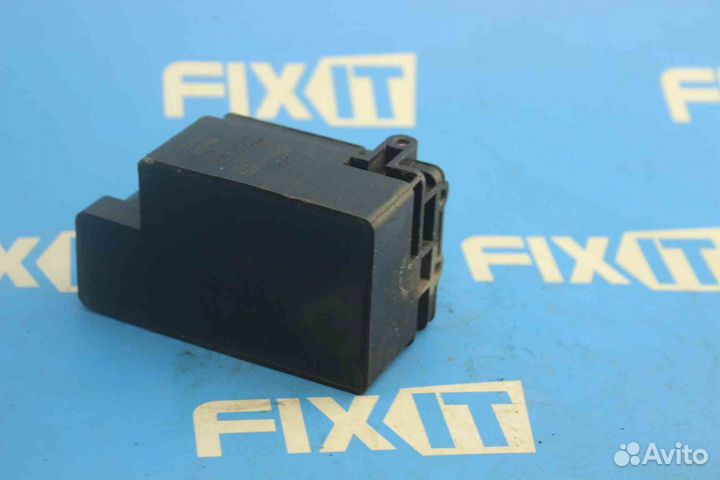 Блок клапанов пневмоподвески Volkswagen Touareg (Ф