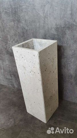 Ваза для цветов из акрилового камня