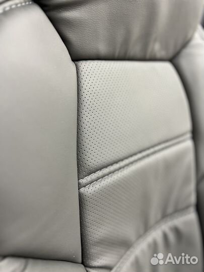 Универсальные чехлы из экокожи для авто