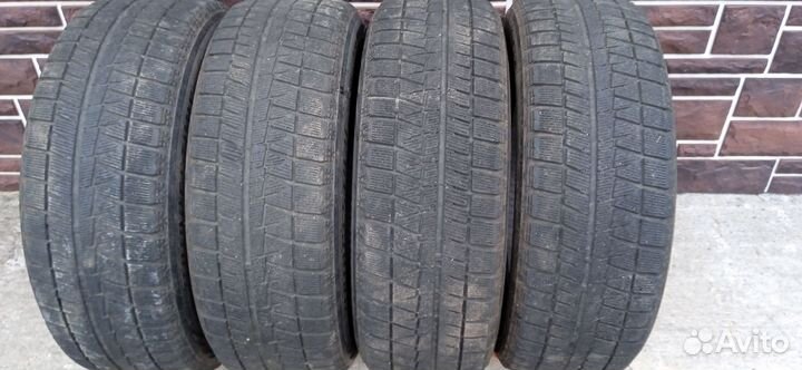 Bridgestone Blizzak Revo GZ 215/60 R16 95S