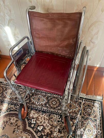 Инвалидная коляска