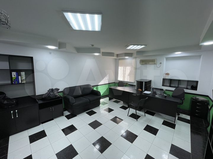 Продам с арендатором, 55 м²