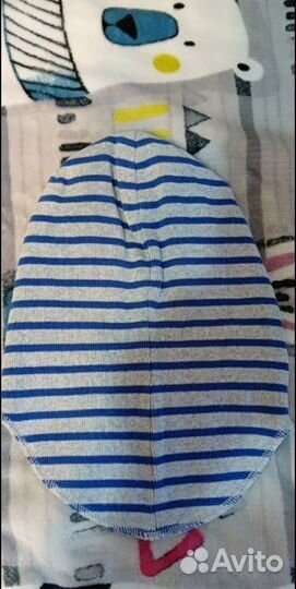 1. Шапка-шлем Lassie р50. 2. шапкаh&M