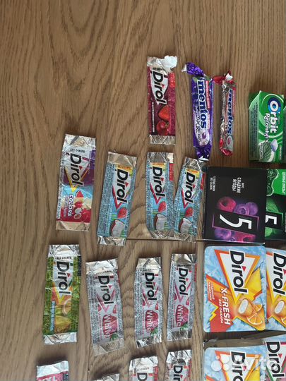 Пустые коробки от жвачек