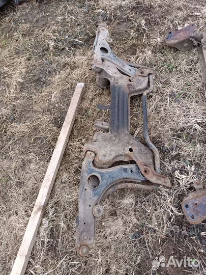 Задняя балка VW Passat B4