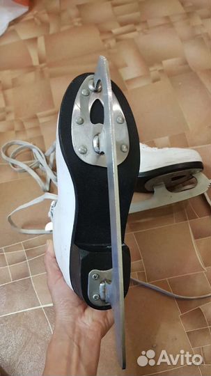 Коньки фигурные