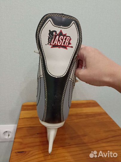 Коньки хоккейные