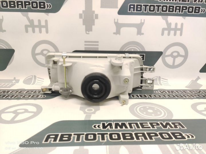 Фара toyota corolla 1887-1992