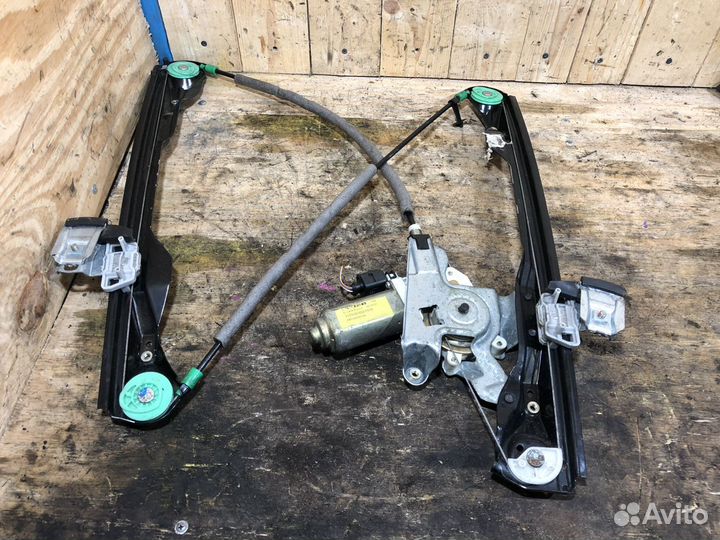 Стеклоподъемник передний правый Ford Focus 1