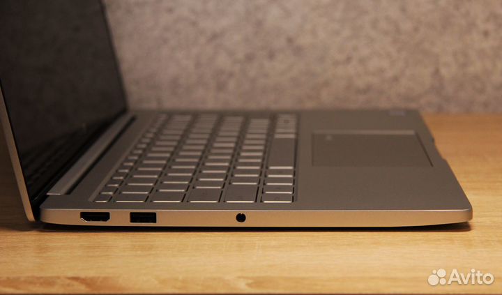 Xiaomi Mi Notebook Air 13.3'' i7-8550U, 8/256Гб