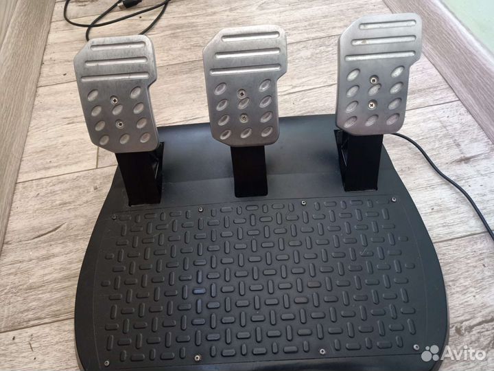 Руль Thrustmaster RGT Force Feedback Pro Clutch